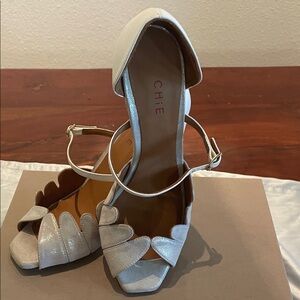 Hand made in Spain by Chie. Square open toe sea shell opening. Beautiful shoes